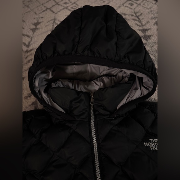 The North Face Down 550 Girls Jacket - Size Small 7/8 - Picture 5 of 10